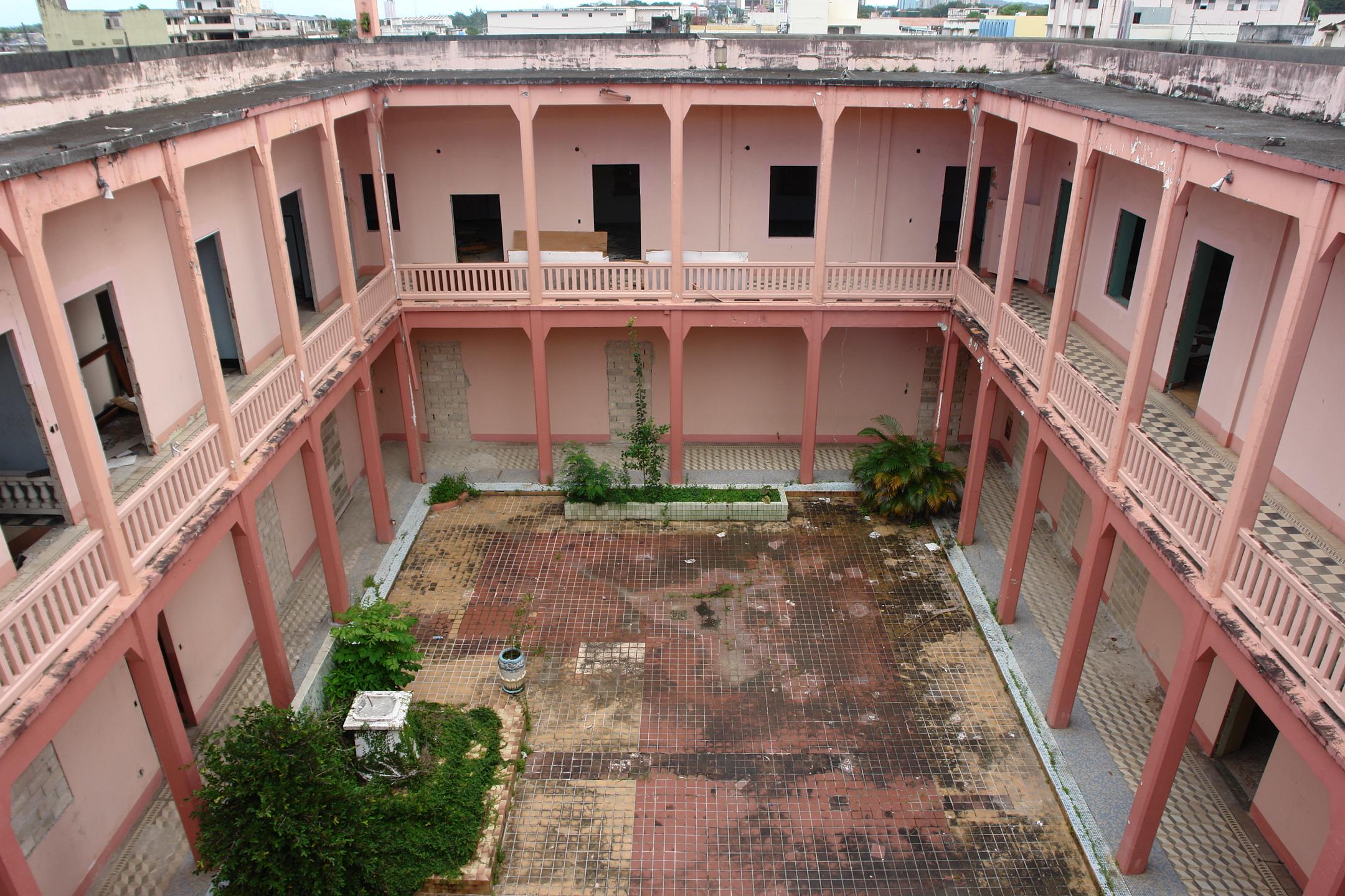 Colegio La Milagrosa - San Juan (Río Piedras) - 2011 00113